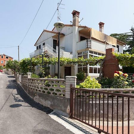Apartmani Gamboc + Experience And Discounts Умаг Екстер'єр фото